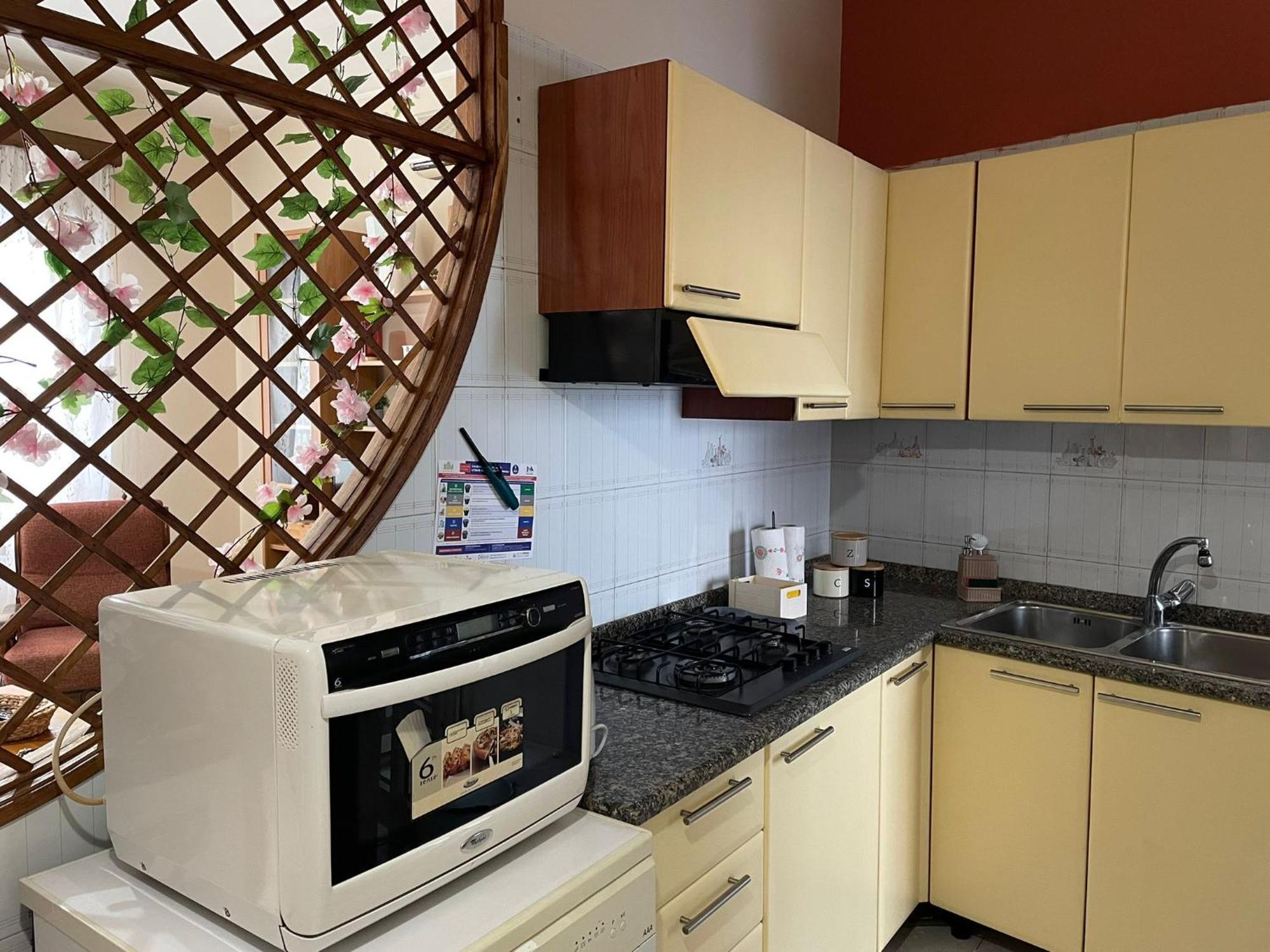Casa Elena Apartment Каляри Екстериор снимка
